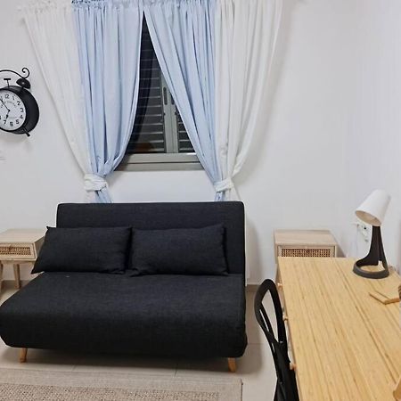 מרחק נגיעה בתקווה Lägenhet Petach Tikva Exteriör bild